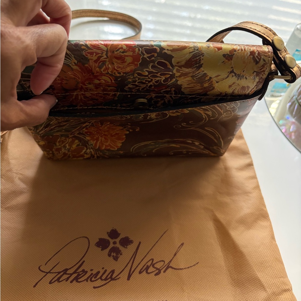 Patricia Nash Floral-Print Leather Crossbody in Brown and Gold